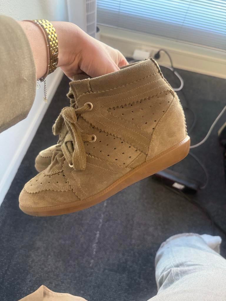 Isabel Marant Bobby sneakers maat 40 - Zo goed als nieuw, Ophalen of Verzenden, Zo goed als nieuw, Bruin, Sneakers of Gympen