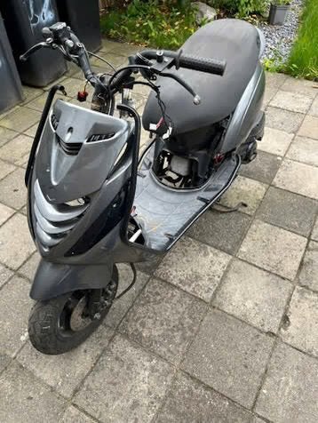 Gezocht Zip/Vespa sprint, Fietsen en Brommers, Scooters | Piaggio, Ophalen of Verzenden, Zo goed als nieuw, Benzine, Zip