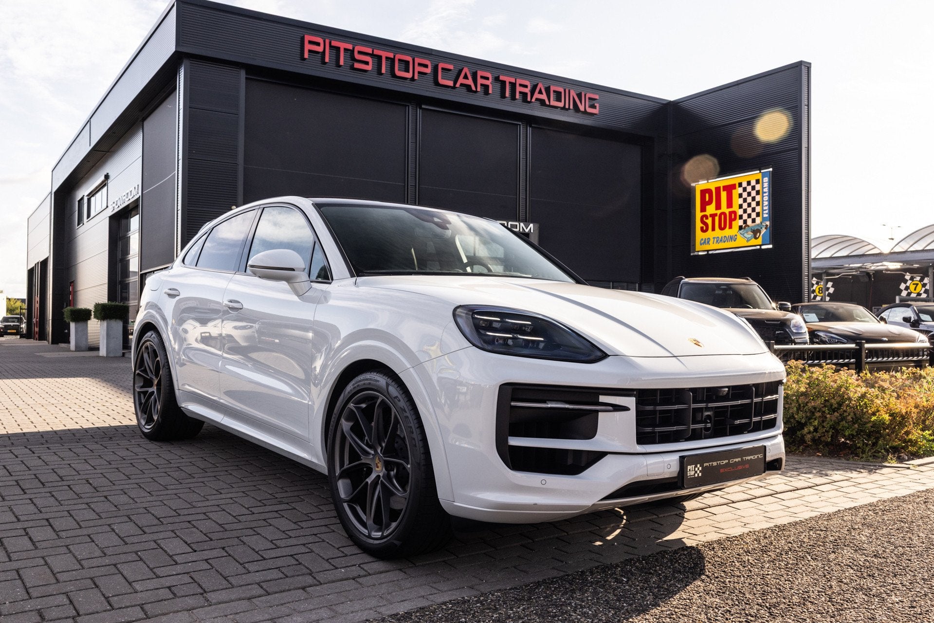 Porsche Cayenne Coupé 3.0 E-Hybrid, *Leichtbau pakket*, Bij, Auto's, Automaat, Gebruikt, 2995 cc, 4 stoelen