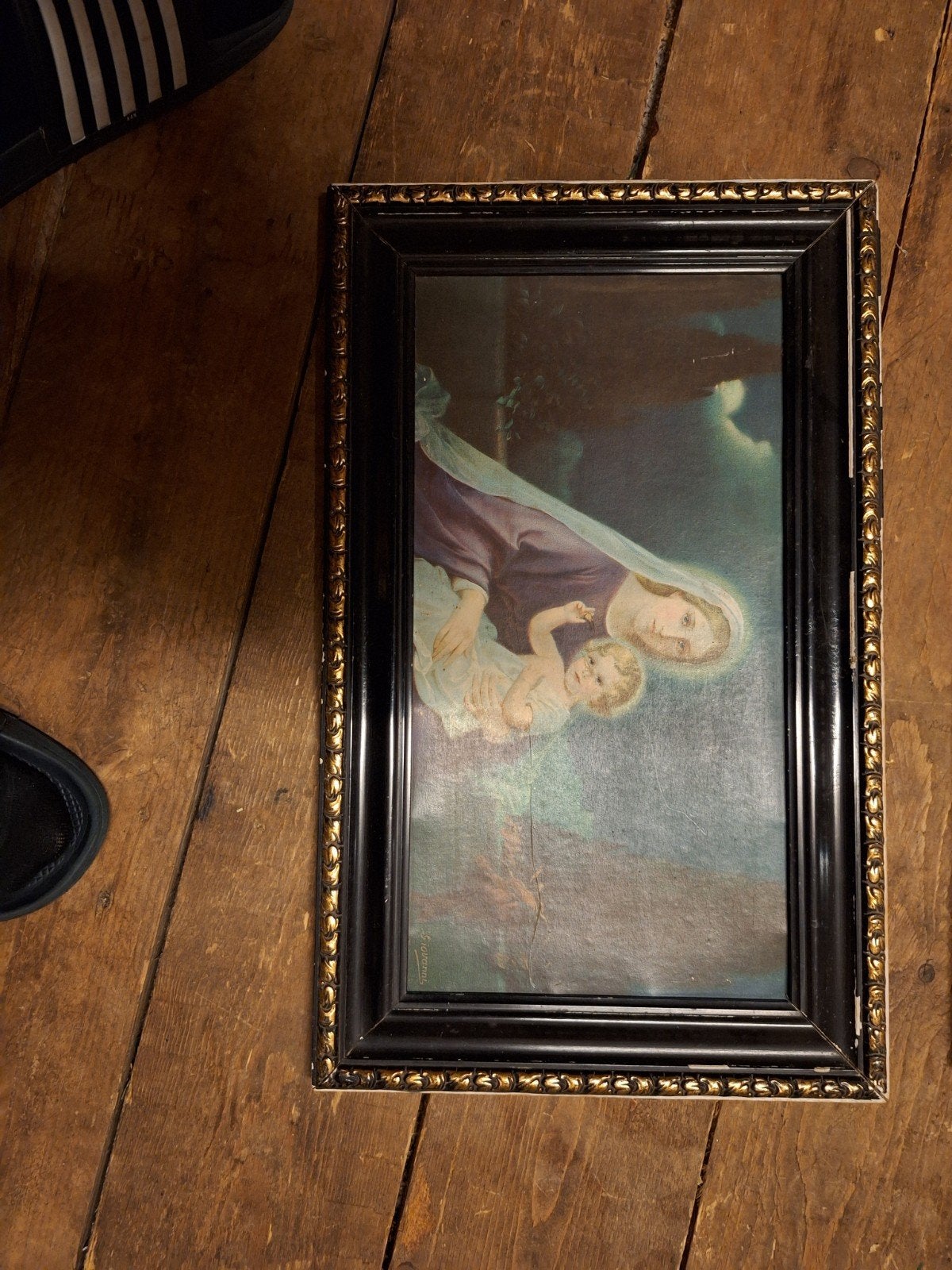 Oude religieuze prent in sierlijke lijst, Ophalen