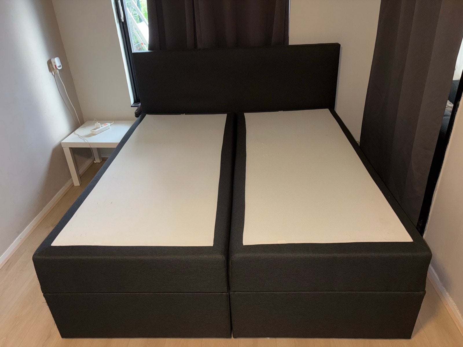 Zo goed als nieuw tweepersoonsbed 180x200 cm, Huis en Inrichting, Slaapkamer | Bedden, Ophalen, Zwart, Tweepersoons, Zo goed als nieuw