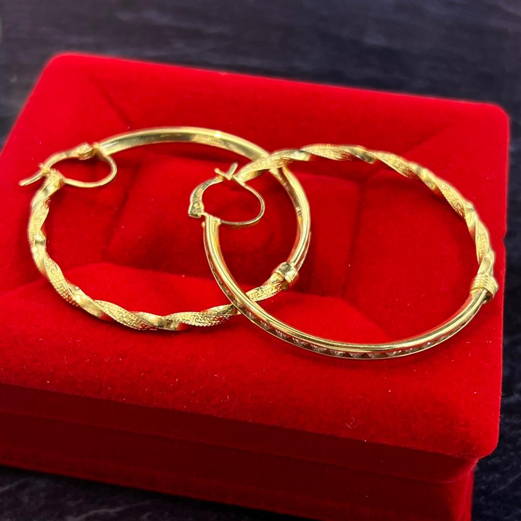 14k gouden oorbellen wokkels model met stenen, Ophalen of Verzenden, Nieuw, Goud