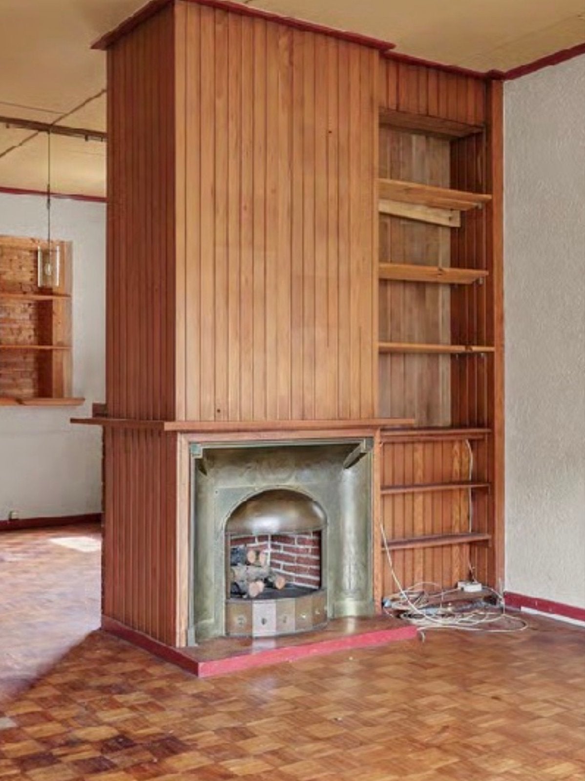 Authentieke Inbouw Houtkachel met Boekenkast, Huis en Inrichting, Kachels, Ophalen, Gebruikt, Houtkachel, Inbouw