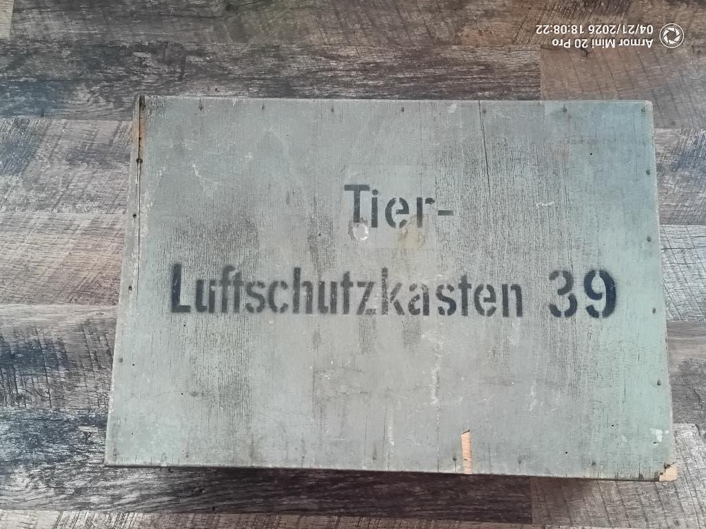 Ww2 duitse kist tier-luftschutzkasten 39, Ophalen of Verzenden, Duitsland