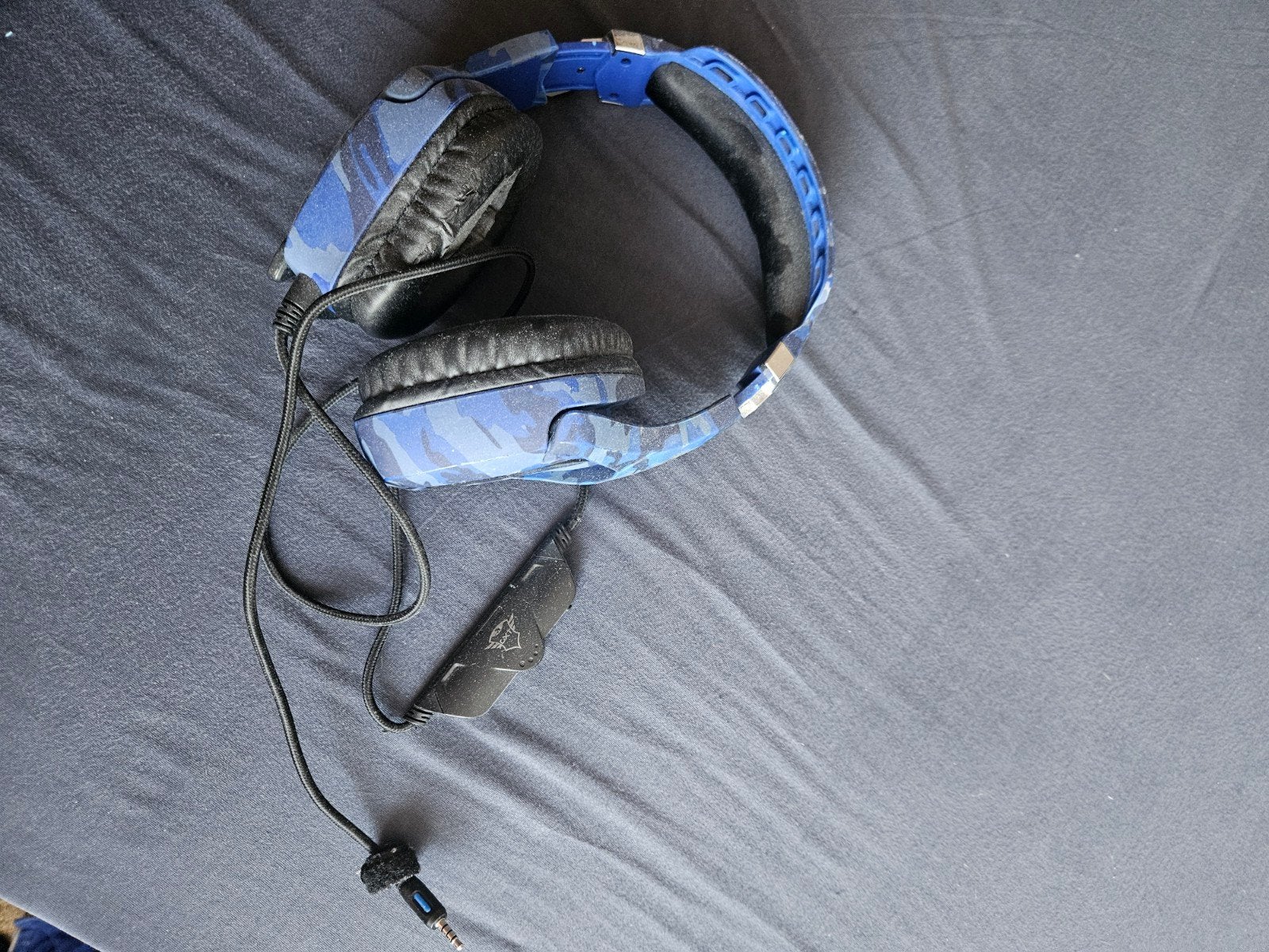 Trust GXT 322C Gaming Headset - Blauw Camo, Computers en Software, Gebruikt, Ophalen of Verzenden, Gaming headset, Trust