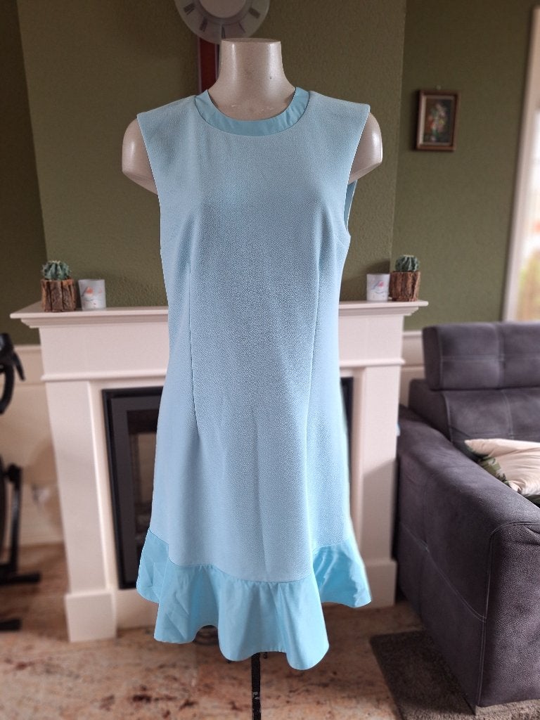 K-Design jurkje baby blauw met ruches onderkant L, K-design, Blauw, Maat 42/44 (L), Ophalen of Verzenden