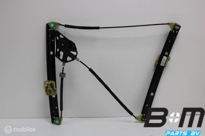 Raammechaniek linksvoor Audi Q3 8U 8U0837461, Gebruikt