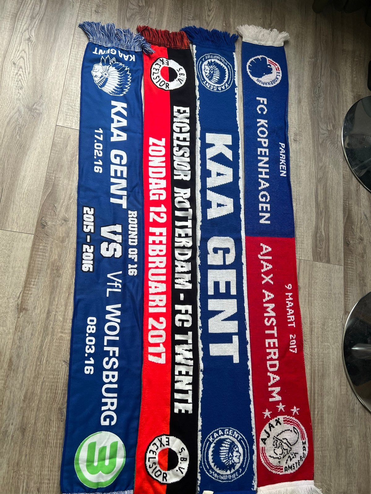 Voetbalsjaals: KAA Gent, Excelsior, FC Kopenhagen, Ajax, FCB, Ophalen of Verzenden, Gebruikt, Clubaccessoires