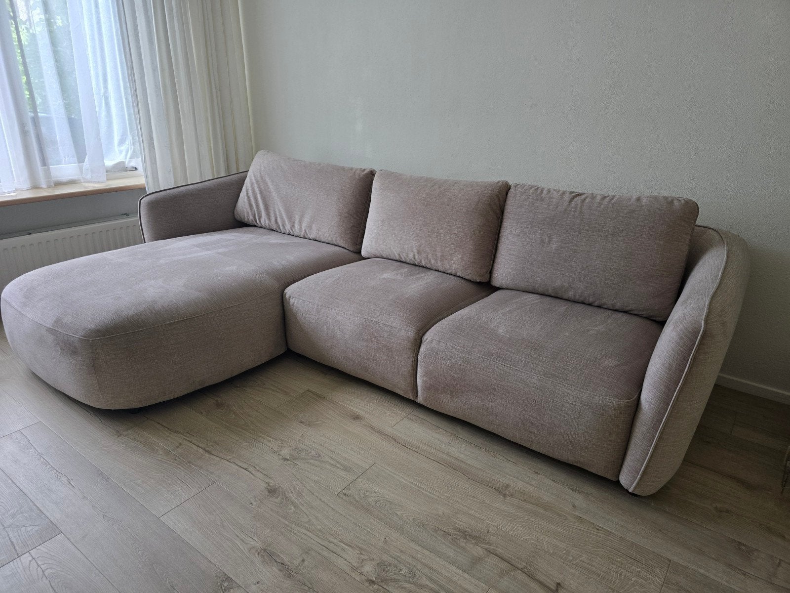 Comfortabele hoekbank met chaise longue - 250 cm breed, Huis en Inrichting, Banken | Bankstellen, Ophalen, Zo goed als nieuw, 200 tot 250 cm