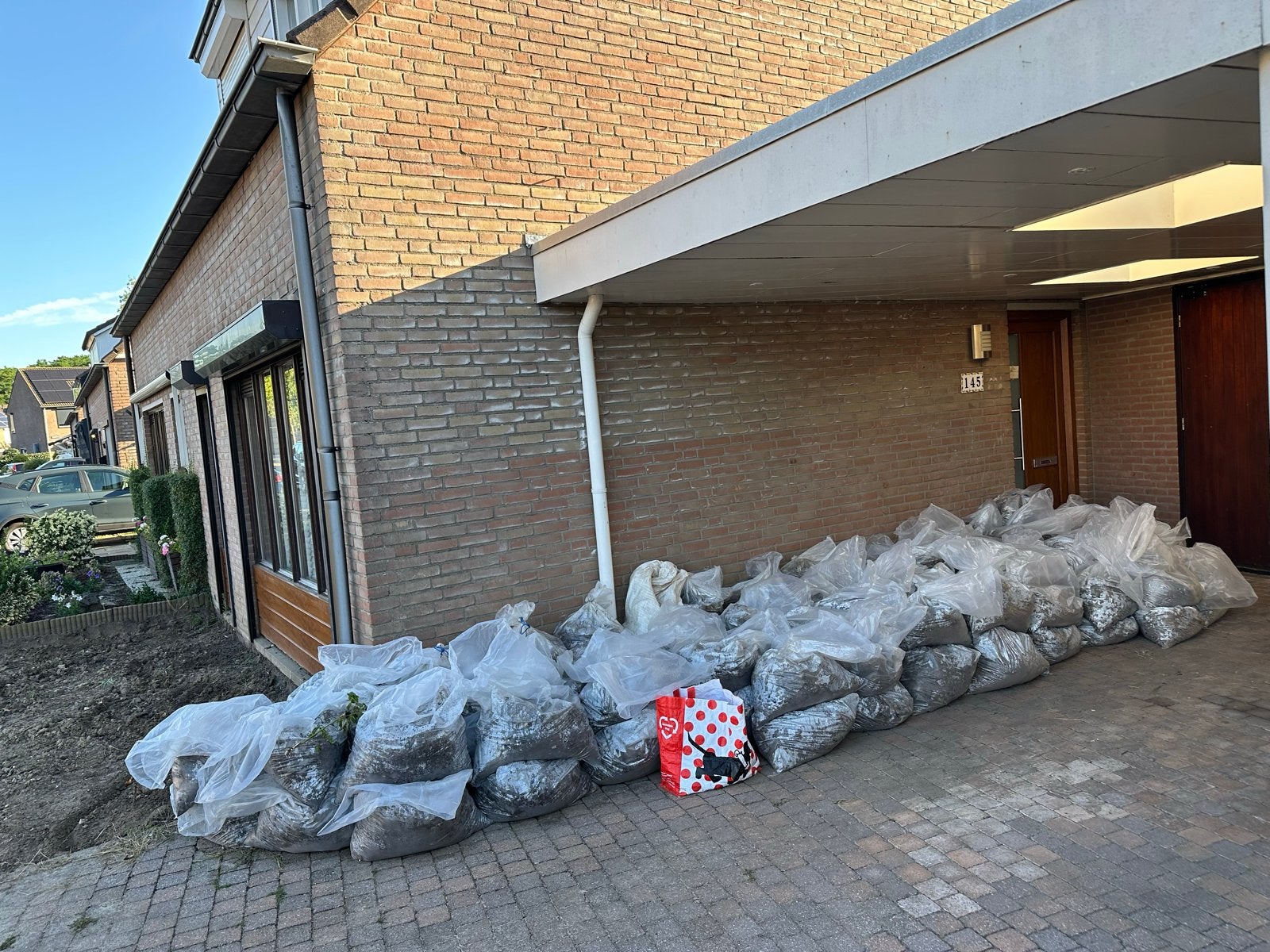 Gratis Tuinaarde in zakken, Tuin en Terras, Zand, Ophalen, Gebruikt, Ophoogzand