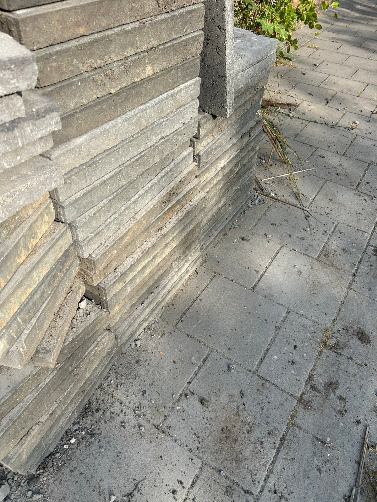 Gebruikte betontegels voor terras of pad, Tuin en Terras, Ophalen, Gebruikt, 10 m² of meer, Beton