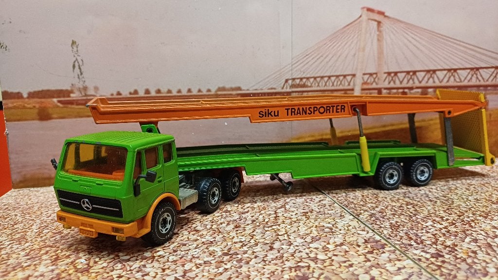 siku Mercedes autotransporter, Ophalen of Verzenden, Zo goed als nieuw, Bus of Vrachtwagen, SIKU