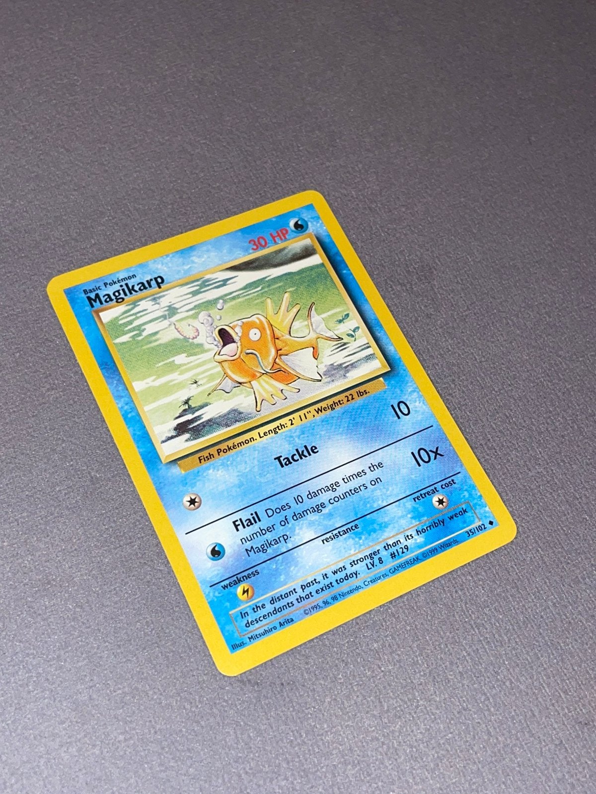 Pokemon - Magikarp 35/102 Base Set, Ophalen of Verzenden, Zo goed als nieuw, Losse kaart