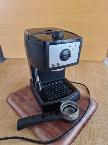 DeLongi espressomachine, koffiezetapparaat, Gebruikt, Espresso apparaat, Gemalen koffie, Ophalen of Verzenden