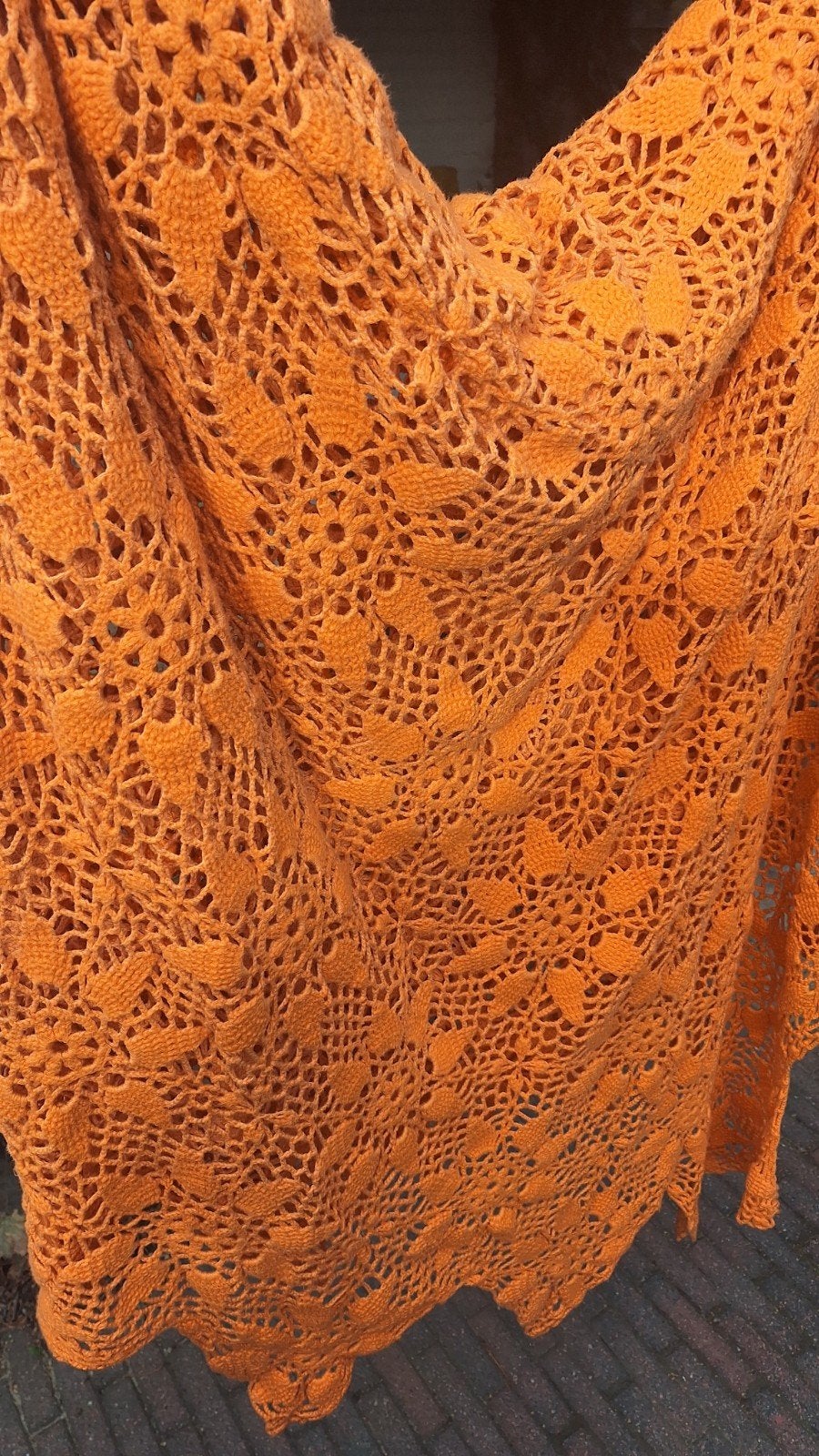 Vintage oranje gehaakte sprei plaid kleed gehaakt, Ophalen of Verzenden, Gebruikt