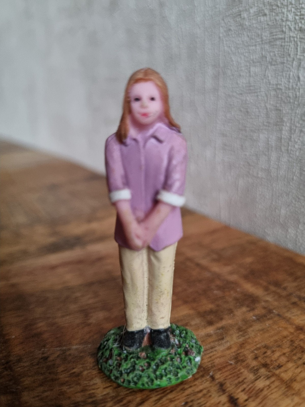 lemax figuur 1 kerstdorp kersthuisjes, Ophalen of Verzenden, Zo goed als nieuw