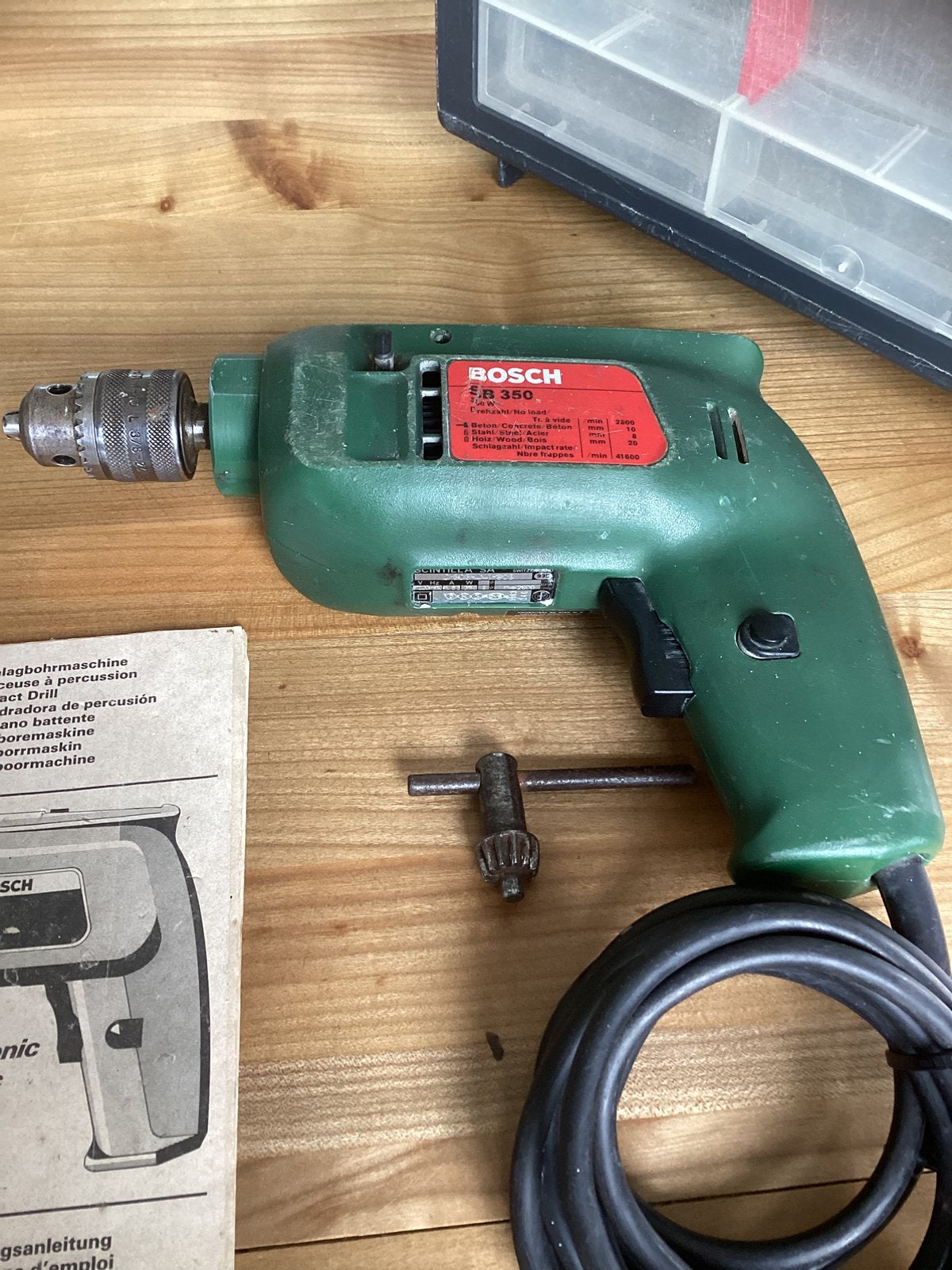 Bosch klopboormachine SB350 met koffer, Boormachine, Gebruikt, Ophalen of Verzenden, Minder dan 400 watt