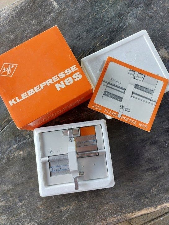 Agfa Klebepresse N8S - Film splicer voor 8mm film, Audio, Tv en Foto, Filmrollen, Ophalen of Verzenden, Accessoire