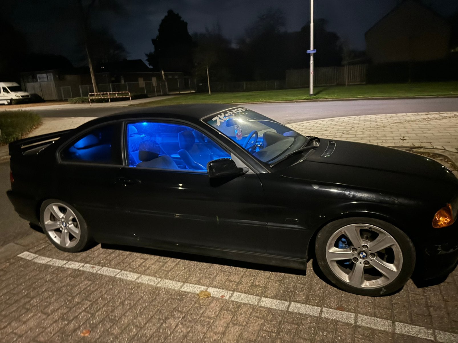 BMW 3-Serie 1.9 CI 318 Coupe 2001 Zwart, 13 km/l, Achterwielaandrijving, 4 cilinders, Leder en Stof