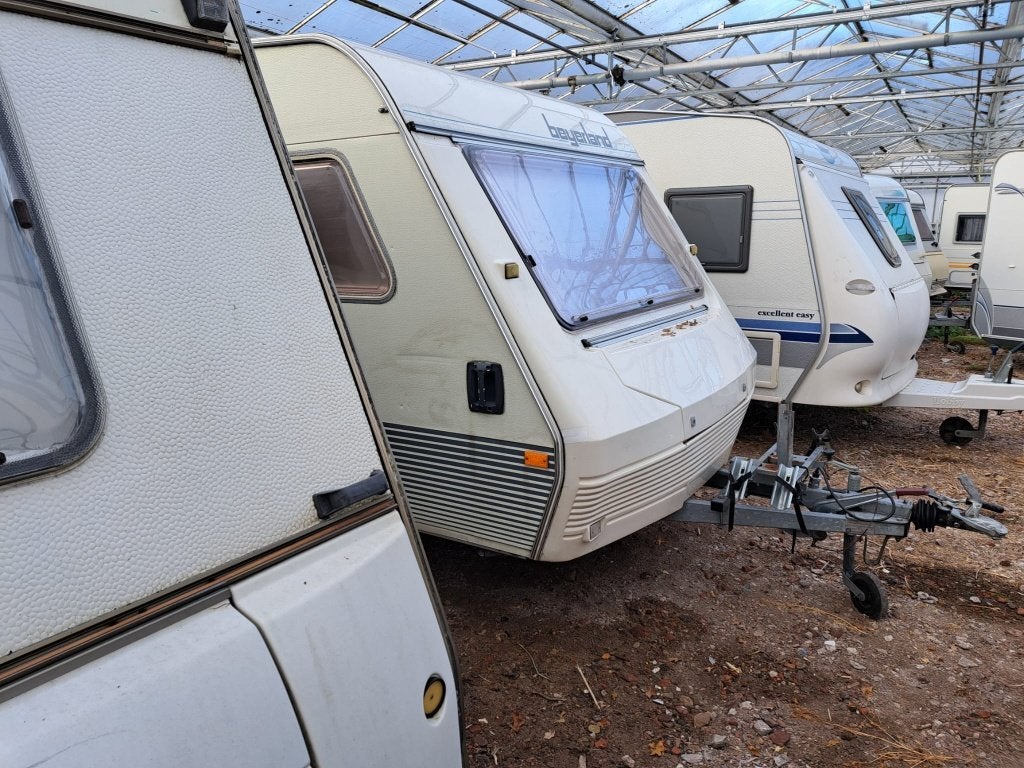 Caravanstalling  Camper, boot & vouwwagen stalling Friesland, Caravanstalling Driezum, Stalling@detriemen.com, Van Sytzamawei 28 9114 RW Driezum