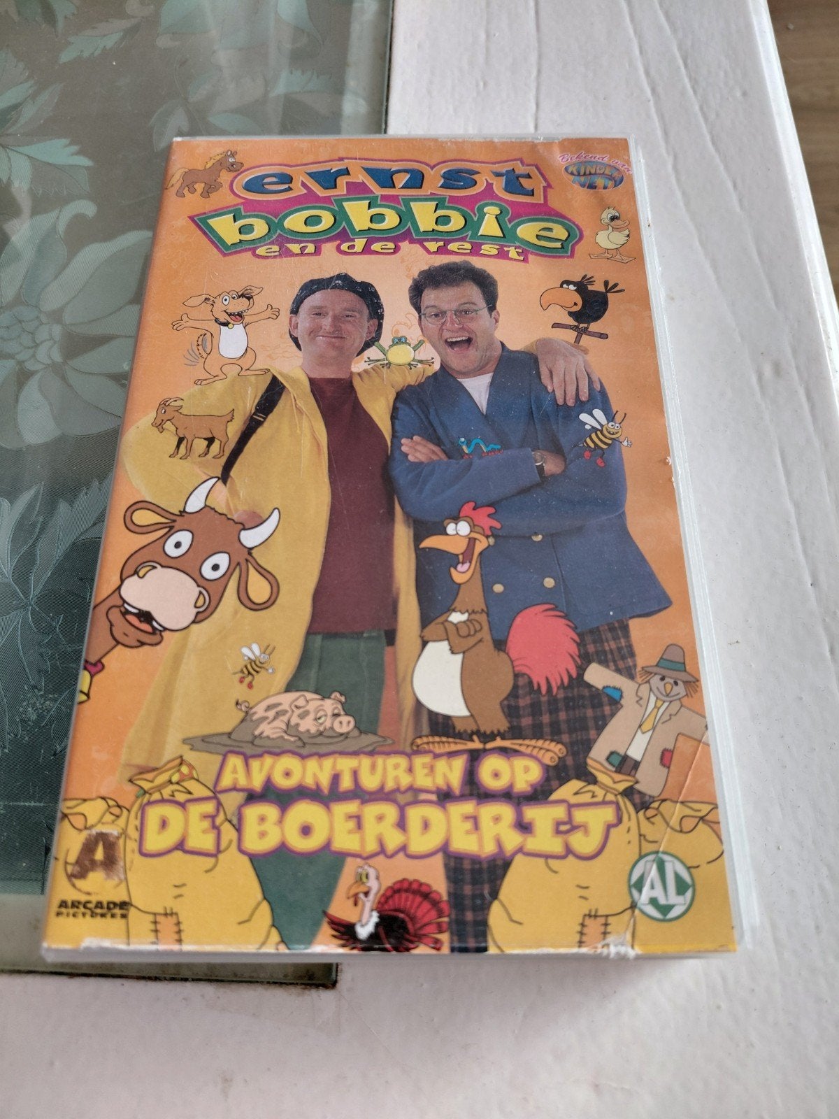 Ernst bobbie en de rest Avonturen op de boerderij videoband, Ophalen of Verzenden, Gebruikt, Kinderprogramma of -film, VHS