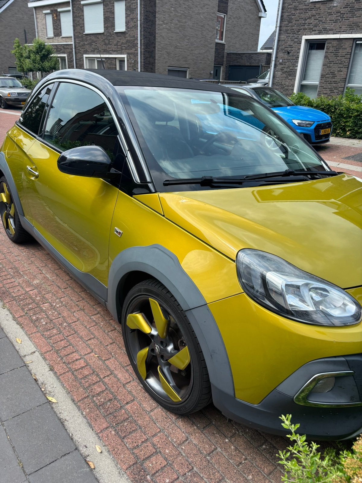 Opel ADAM 1.0 Turbo 116PK Start&stop 3D 2014 Geel, Auto's, Opel, Voorwielaandrijving, ADAM, 40 €/maand, 1041 kg