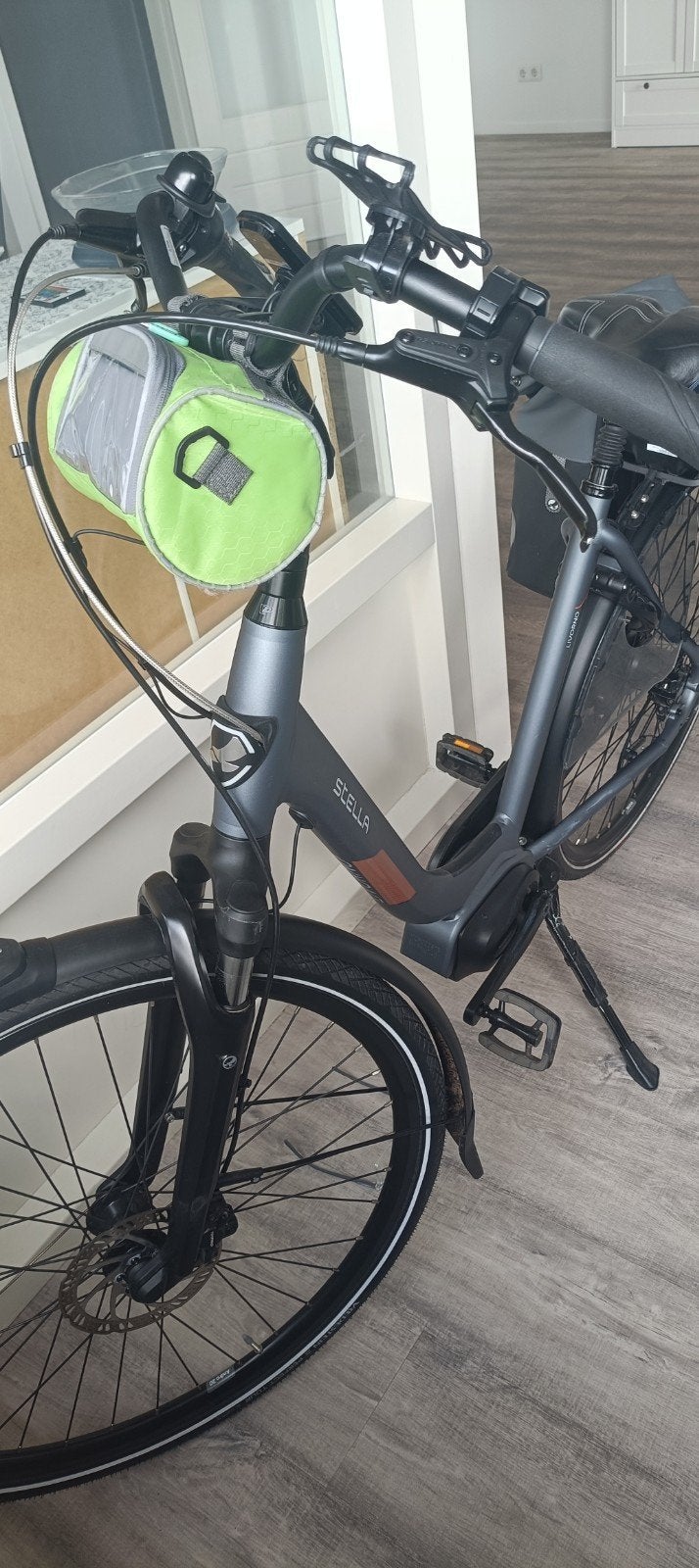 Stella E-bike met fietstassen en telefoonhouder, Fietsen en Brommers, 51 tot 55 cm, Ophalen of Verzenden, Gebruikt, Overige merken