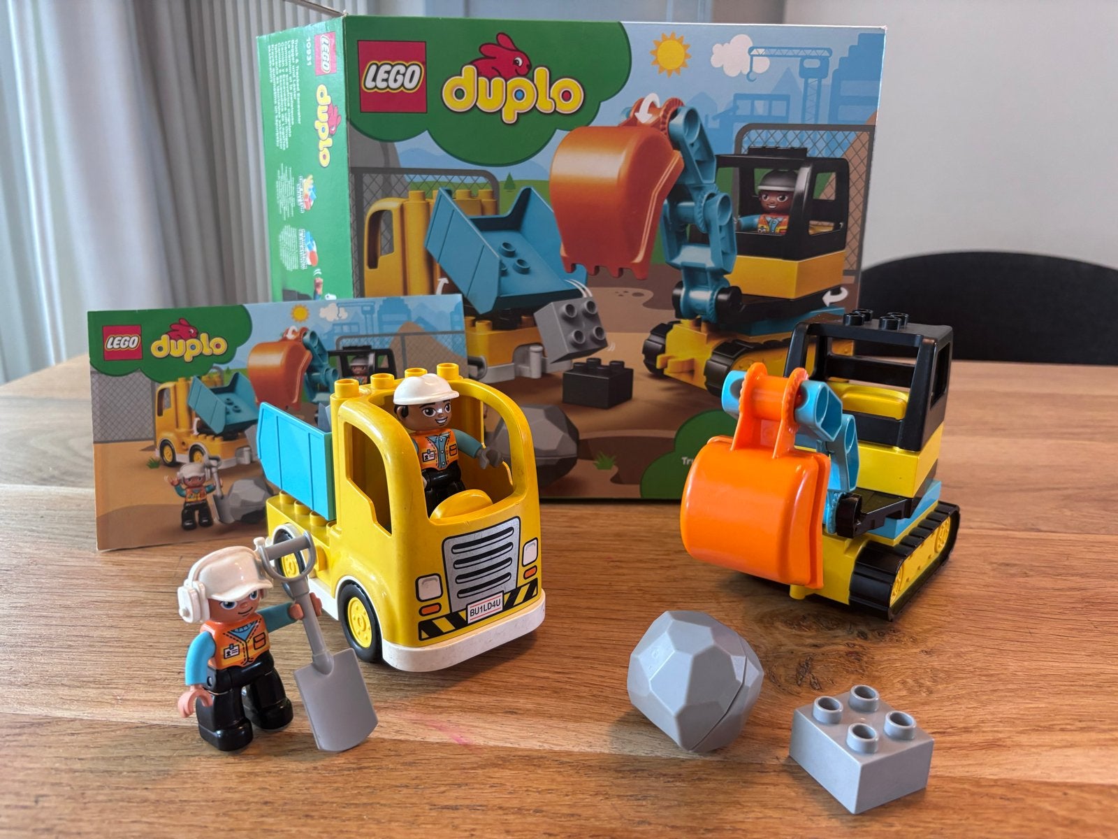 Lego Duplo set 10931 - Vrachtwagen & Graafmachine, Gebruikt, Ophalen of Verzenden, Duplo, Inclusief doos