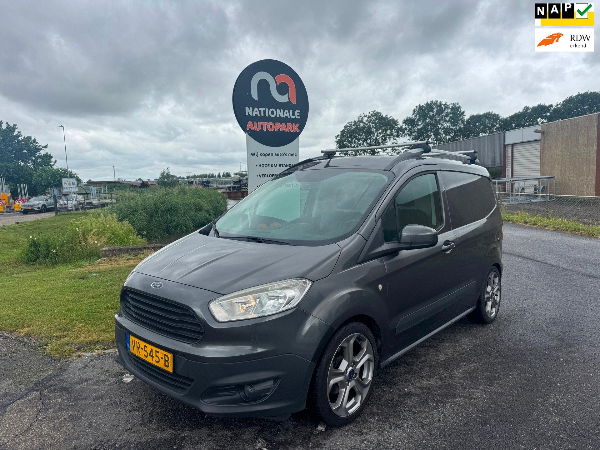 Ford Transit Courier 2015 * 1.6 TDCI Trend Start&Stop * Euro, Voorwielaandrijving, Euro 5, Gebruikt, Origineel Nederlands