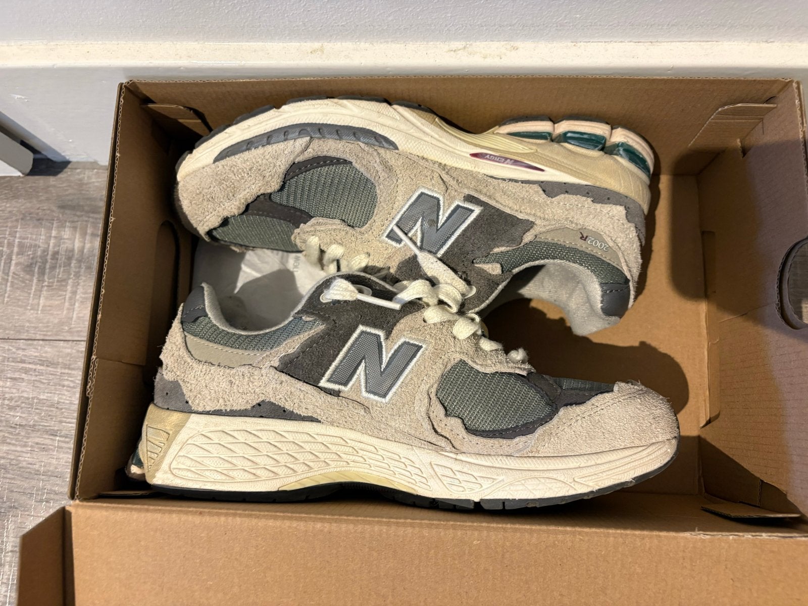 New Balance 2002RDA - Zonder Zooltjes, Ophalen of Verzenden, Gedragen, Grijs, Sneakers of Gympen