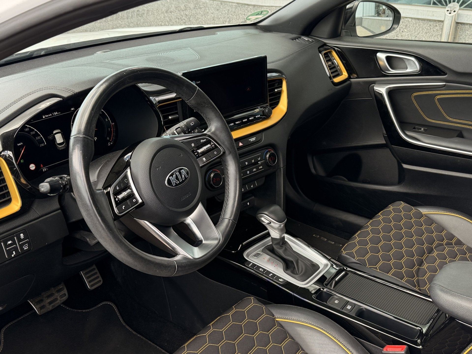 Kia Xceed 1.6 T-GDi ExecutiveLine | DESIGN PACK | Pano | ACC, Auto's, Gebruikt, 4 cilinders, Leder en Stof, 14 km/l