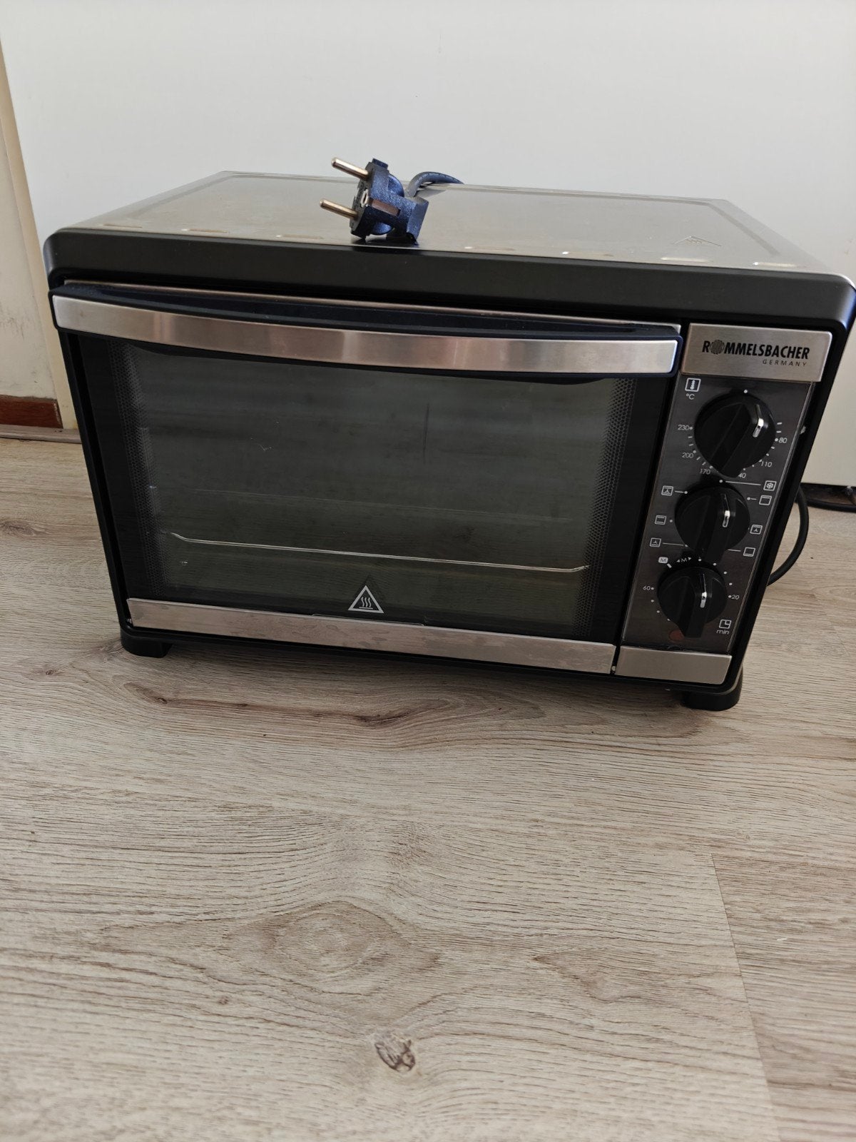 Rommelsbacher BG 1055/E mini oven 18L – hetelucht – 1050W, Witgoed en Apparatuur, Minder dan 45 cm, Minder dan 45 cm, Ophalen of Verzenden