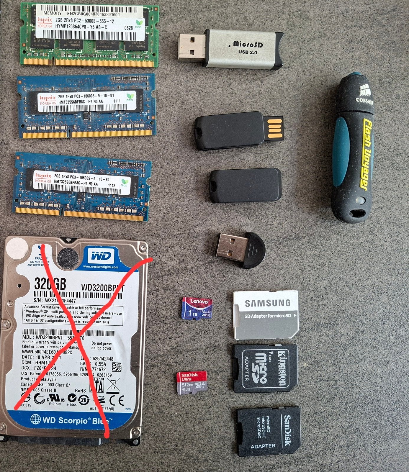 Verschillende pc accessoires / ram / geheugen kaartjes e.d., Ophalen of Verzenden, Desktop