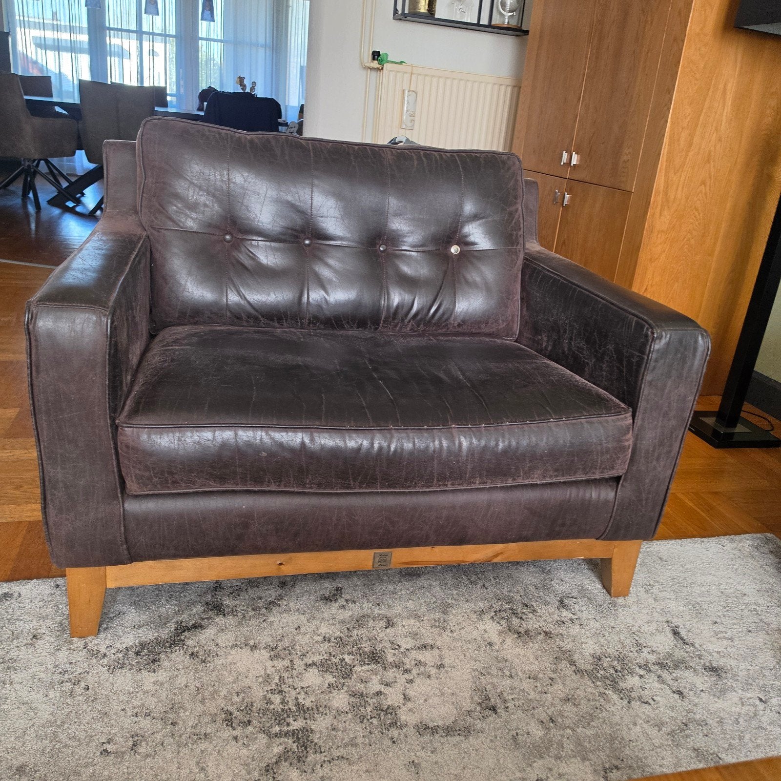 Gebruikte Riviera Maison fauteuil pellini bruin leer, Ophalen, Gebruikt, 75 tot 100 cm, Landelijk, Vintage