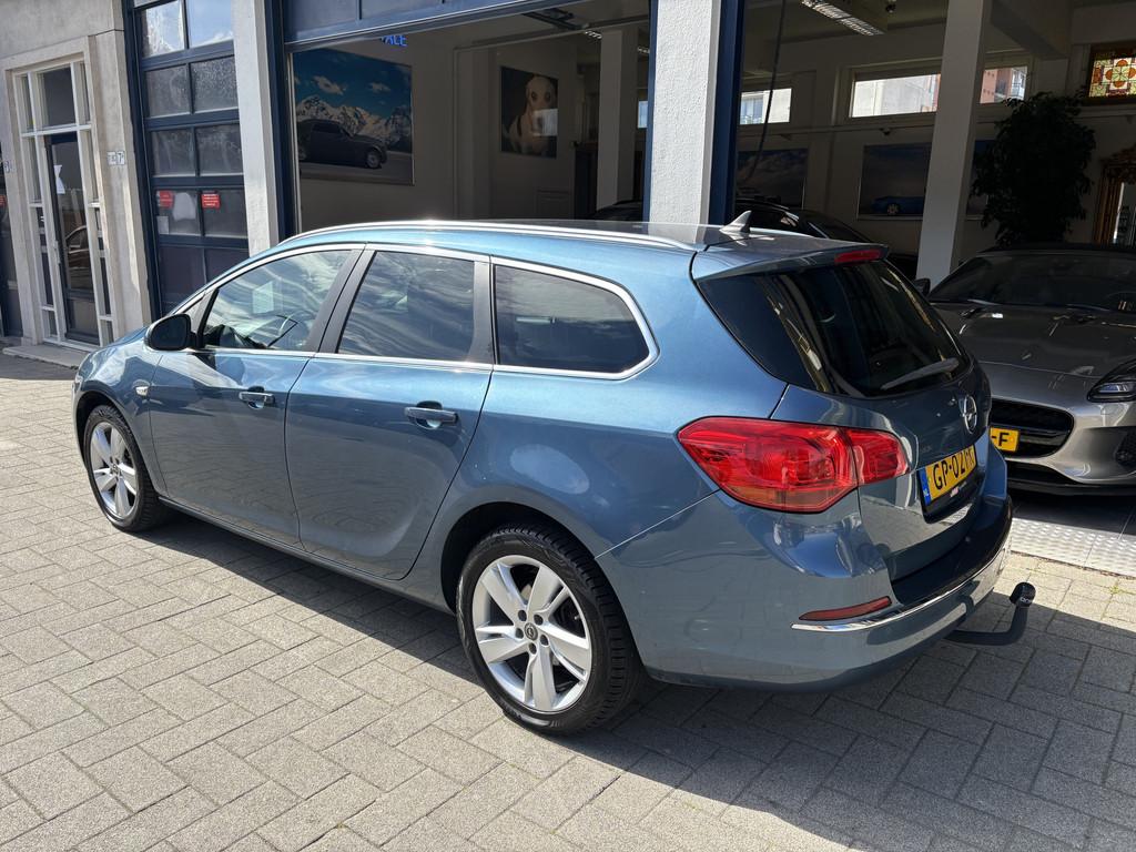 Opel Astra Sports Tourer 1.4 Business + NW APK/NAVI/CLIMA, Voorwielaandrijving, 101 pk, Gebruikt, 4 cilinders