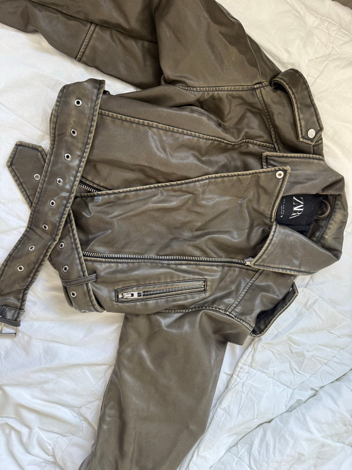 Stoere Zara bikerjack in olijfgroen imitatieleer, Ophalen of Verzenden, Gedragen, Maat 36 (S), Groen