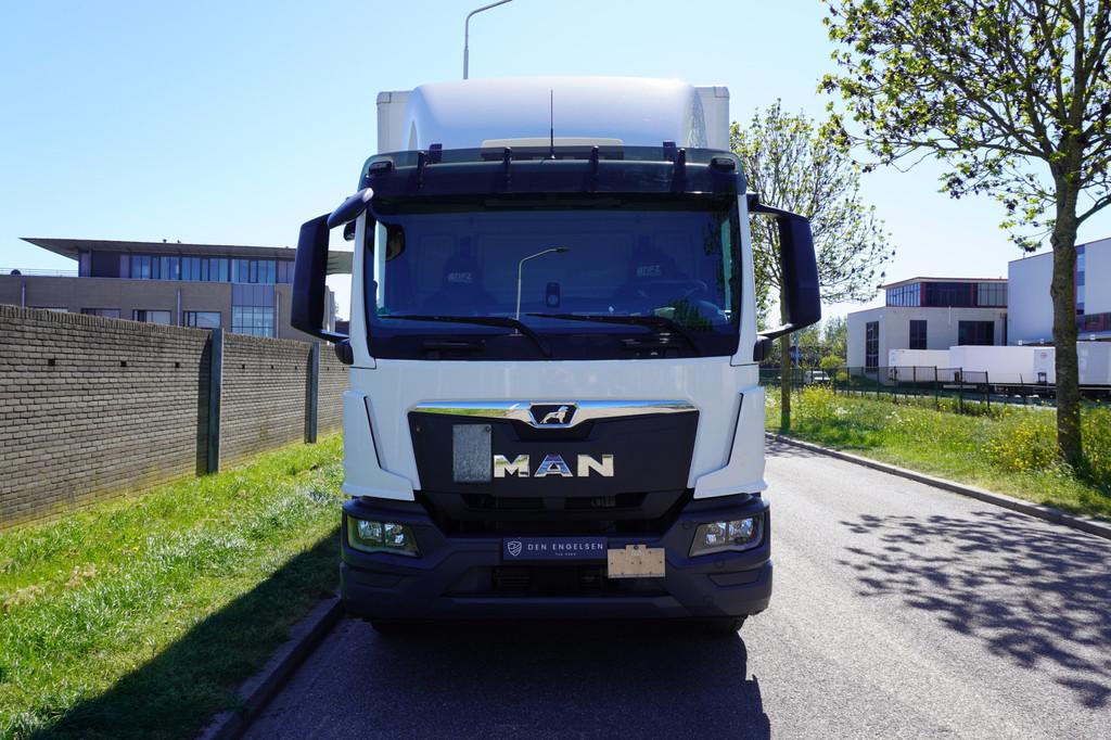 MAN TGM 18.320 Bakwagen Camera Carplay Laadklep 1500 KG ADR, Auto's, Vrachtwagens, Automaat, Parkeercamera, 320 pk, MAN