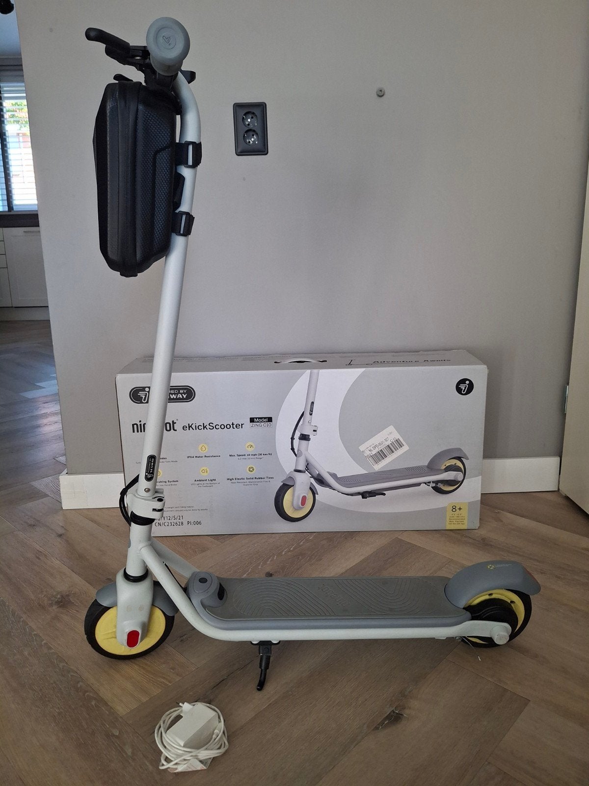 Ninebot eKickScooter ZING C10 voor kinderen 8+, Ophalen of Verzenden, Zo goed als nieuw, Elektrische step (E-scooter), Ninebot Segway