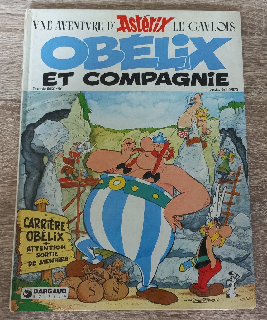 Asterix Obélix et Compagnie (Frans, 1e druk hardcover), Boeken, Stripboeken, Gelezen, Eén stripboek, Ophalen of Verzenden, Goscinny & Uderzo