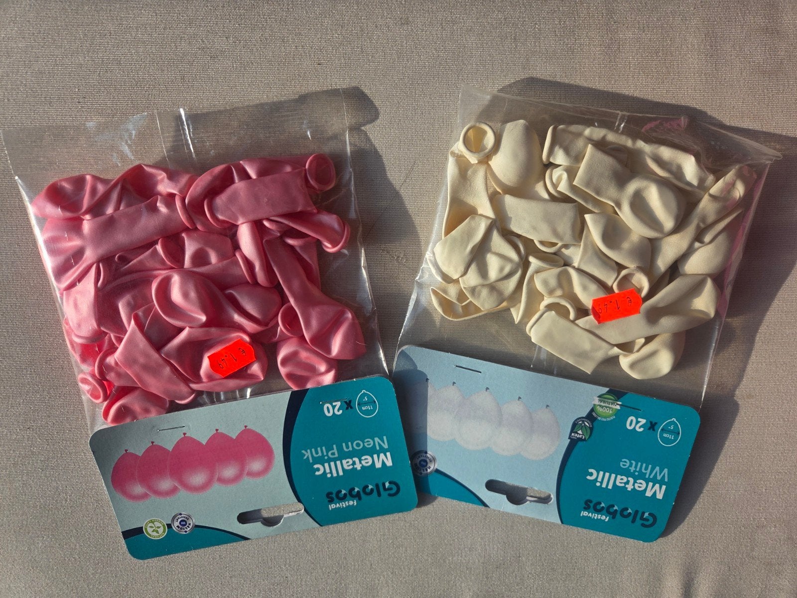 16 pakjes metallic ballonnen (roze en wit), Ophalen of Verzenden, Nieuw, Feestartikel, Verjaardag