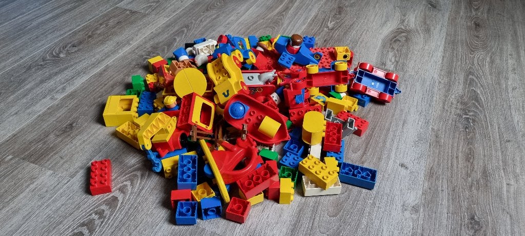 HEEL VEEL DUPLO, Kinderen en Baby's, Gebruikt, Overige thema's, Ophalen of Verzenden, Inclusief minifiguren