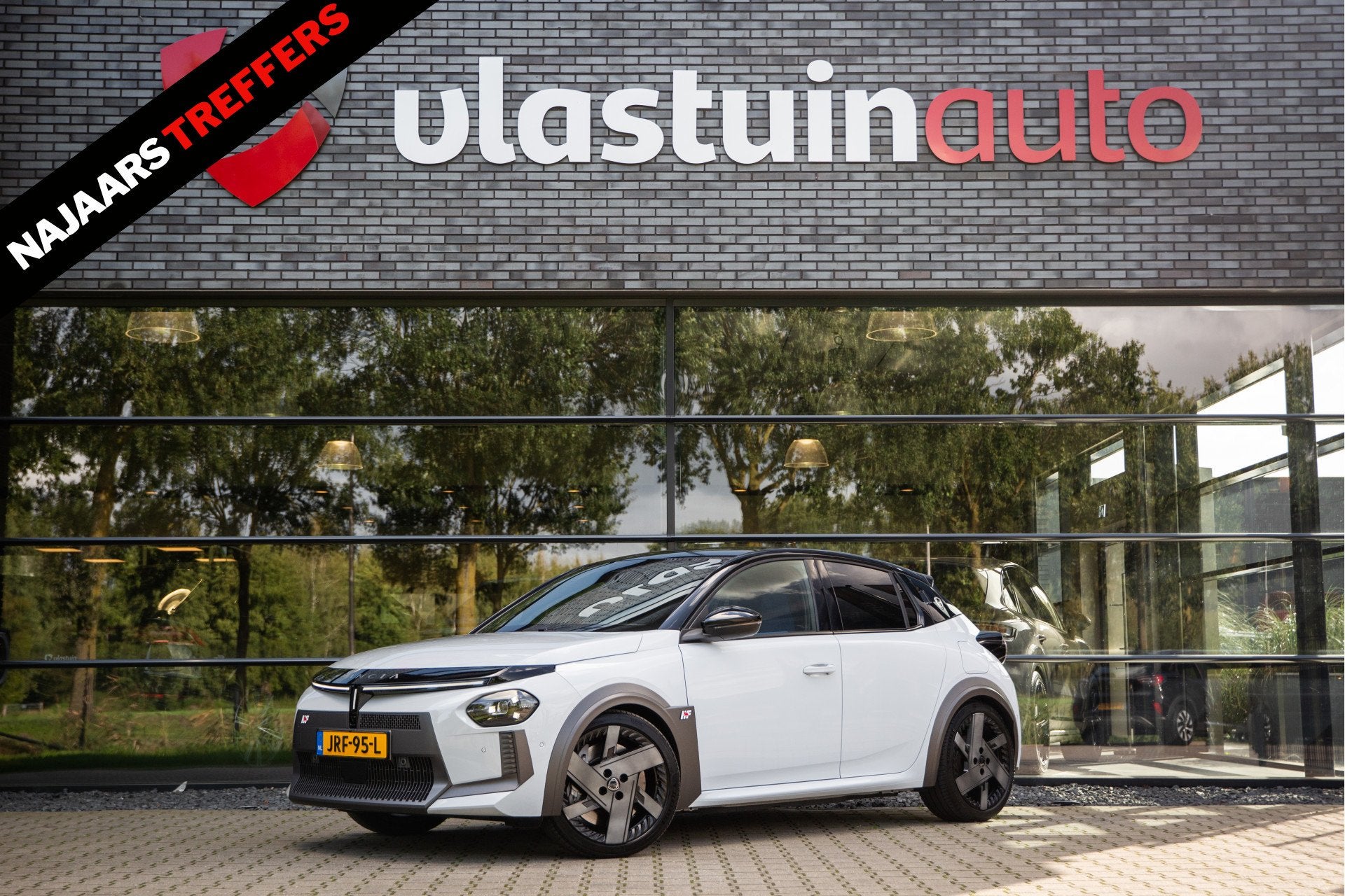 Lancia Ypsilon HF 54 kWh 280PK , Bianco Quarzo Two-Tone, SAL, Auto's, Stof, Adaptive Cruise Control, Wit, Origineel Nederlands
