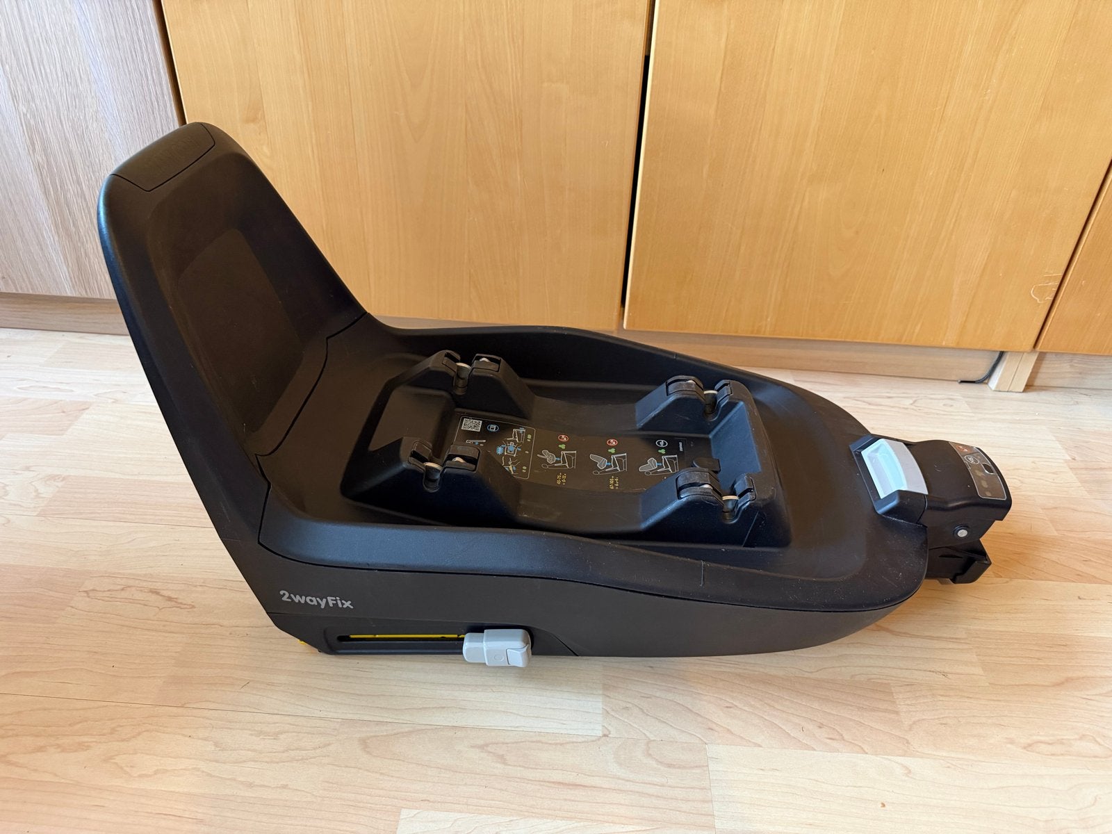 Maxi-Cosi 2wayFix Isofix Base - Veilig en Gebruikt, Kinderen en Baby's, Ophalen, Gebruikt, 0 t/m 18 kg, Isofix