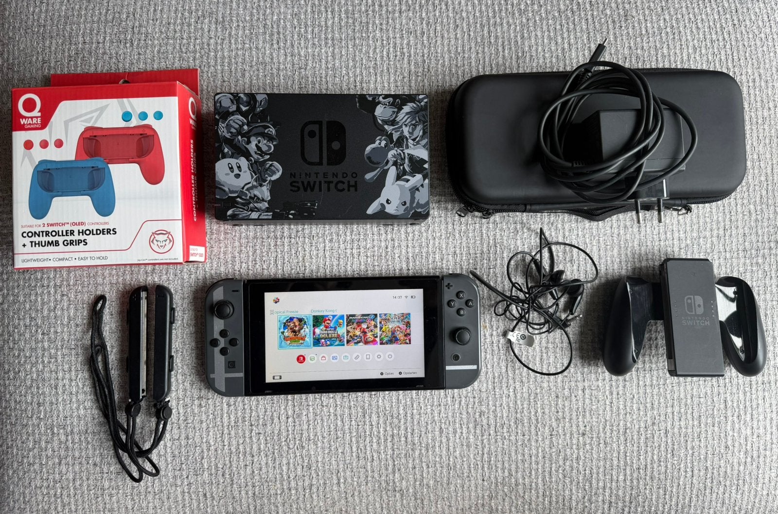 Nintendo Switch Super Smash Bros SPECIAL EDITION, Spelcomputers en Games, Ophalen of Verzenden, Zo goed als nieuw, Met 2 controllers