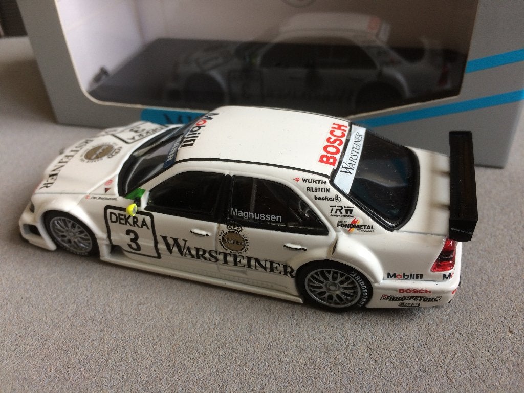 Mercedes W202 C klasse V6 `96 J. Magnussen 1/43, Ophalen of Verzenden, Zo goed als nieuw, Auto, MiniChamps