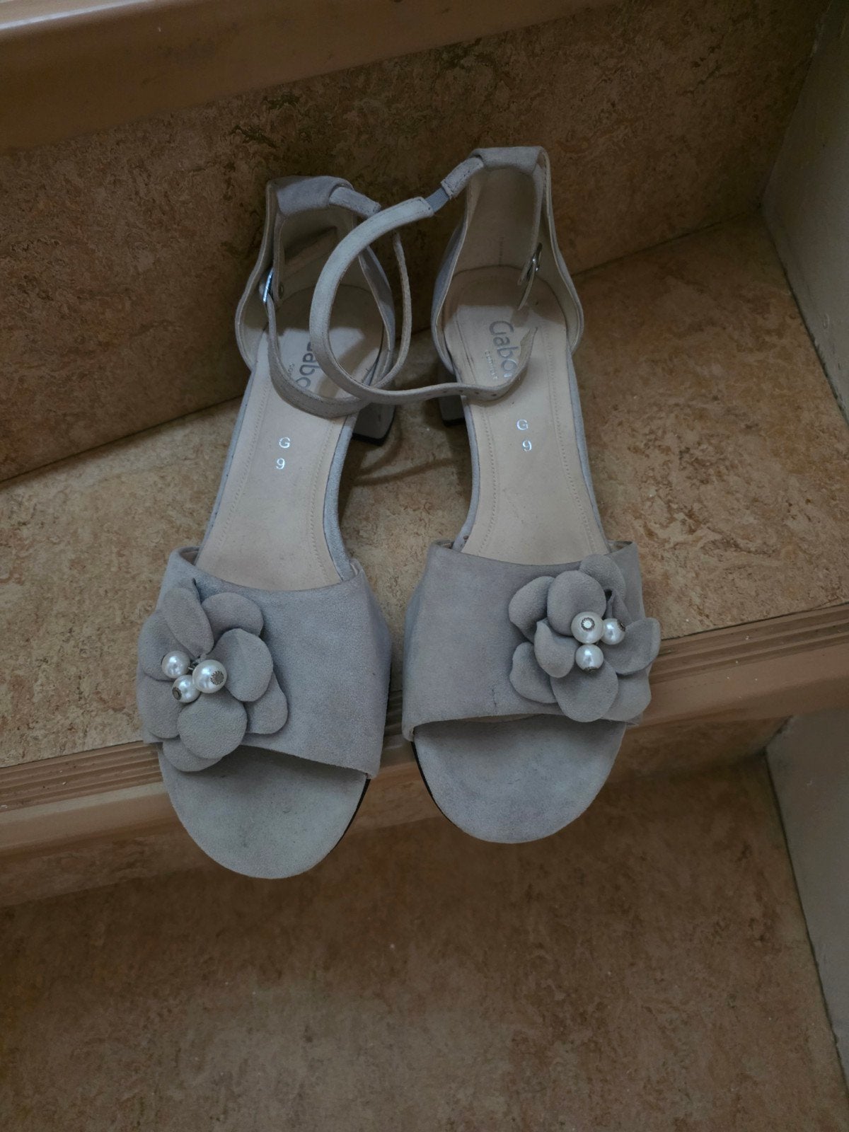 Gabor grijze sandalen maat 43 G, amper gedragen, Gabor, Zo goed als nieuw, Grijs, Sandalen of Muiltjes