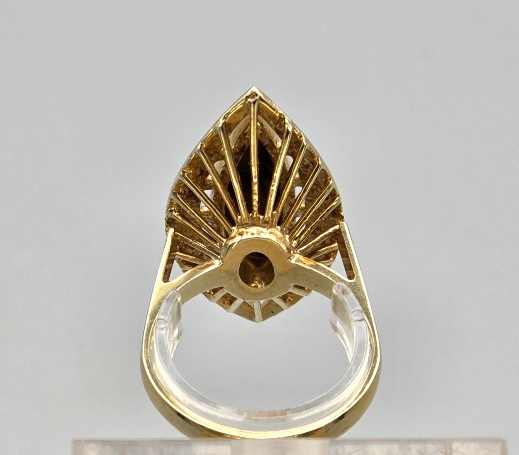 Gouden Vintage ring met edelsteen granaat. 2026/374, Ophalen of Verzenden, Goud, Ring, Met edelsteen
