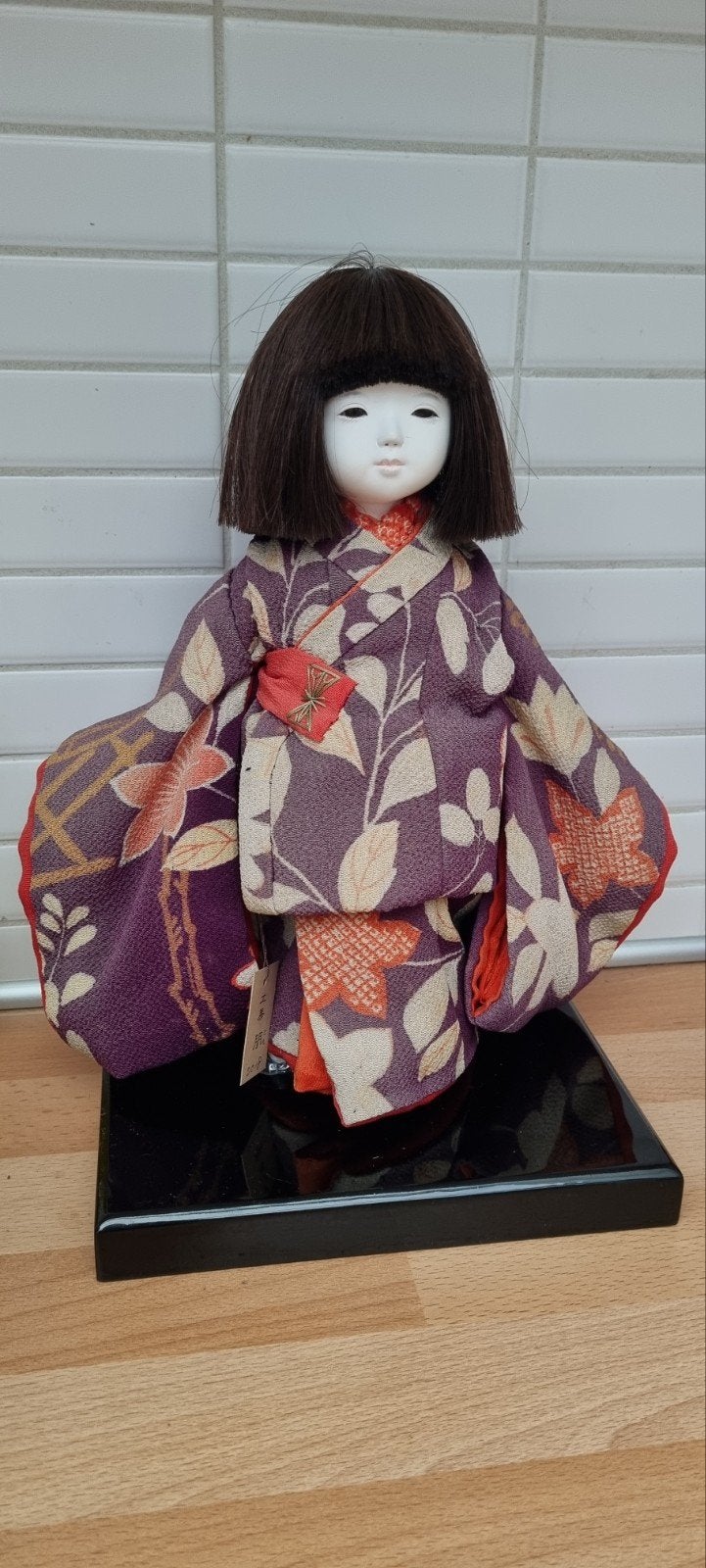 Japanse Kōbō Tomo pop in kimono, 28-29 cm hoog, Verzamelen, Ophalen of Verzenden, Gebruikt, Pop