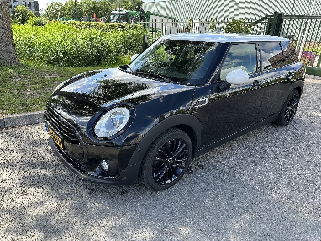 MINI Clubman 1.5 Chili | Dealer OH | Carplay | LED | 120dkm, Voorwielaandrijving, 136 pk, Leder en Stof, Zwart