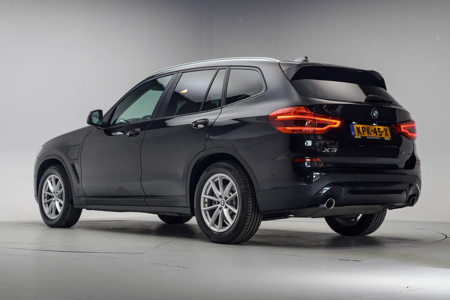 BMW X3 30e xDrive Executive Sport [ Leder Stoelverwarming Ca, Automaat, Gebruikt, 2000 kg, Zwart
